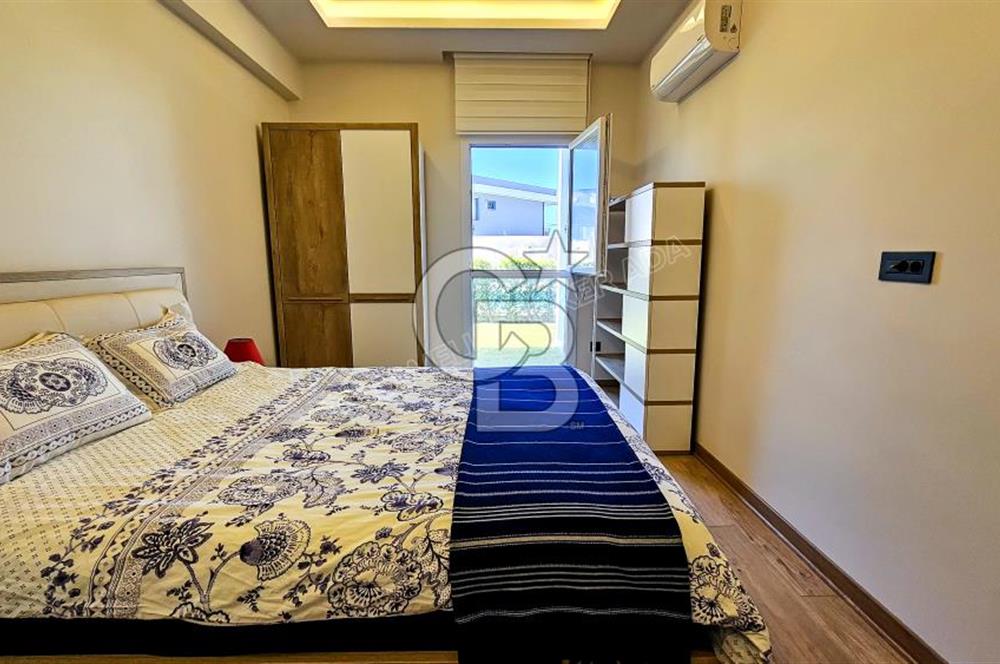 Kuşadası Kadınlar Denizinde Lüks Eşyalı Kiralık 1+1 Daire