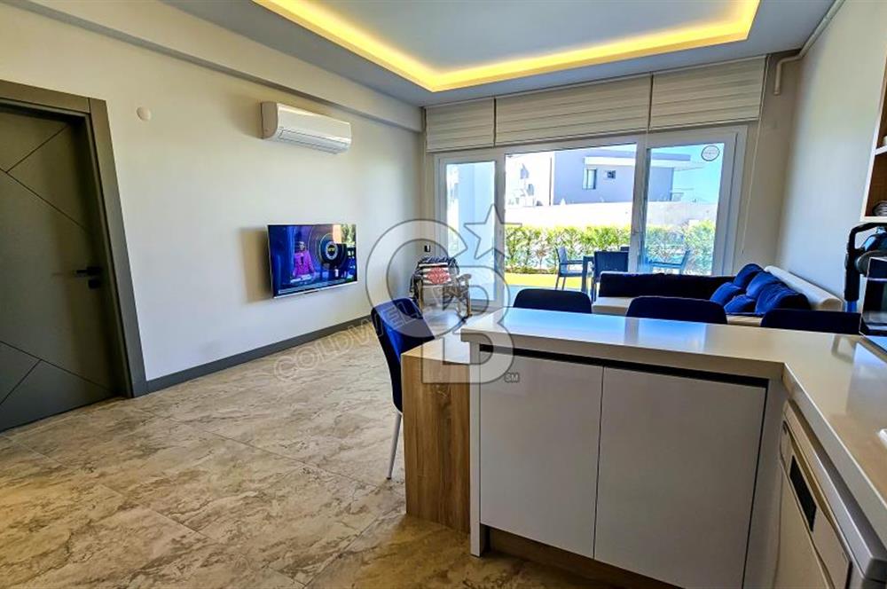 Kuşadası Kadınlar Denizinde Lüks Eşyalı Kiralık 1+1 Daire