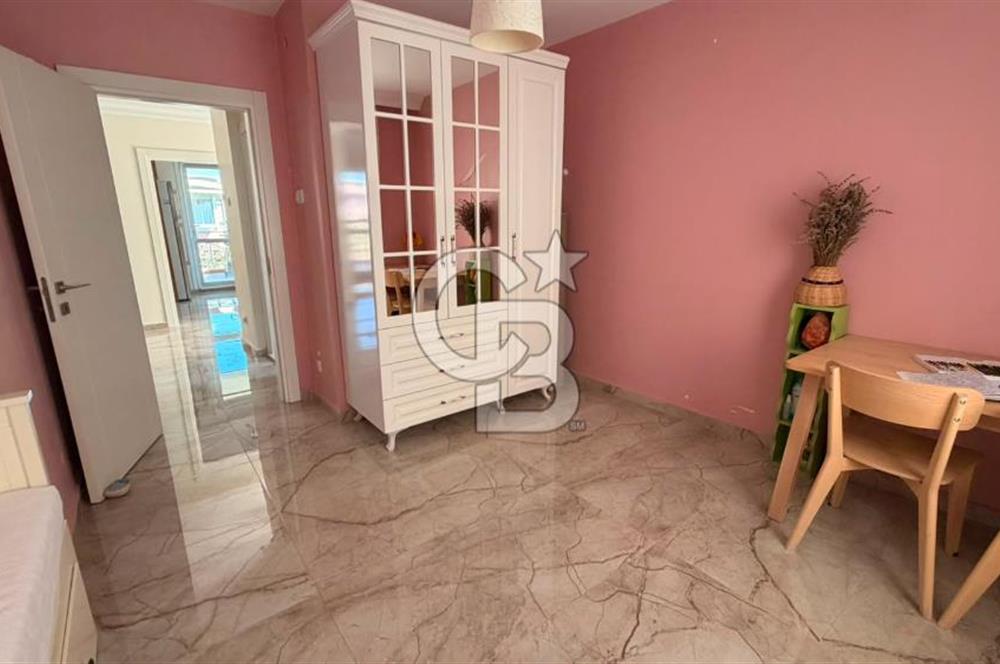 Denize Sıfır Konumda, 330 m² Açık Alanlı Sitede 4+1 Dubleks Villa