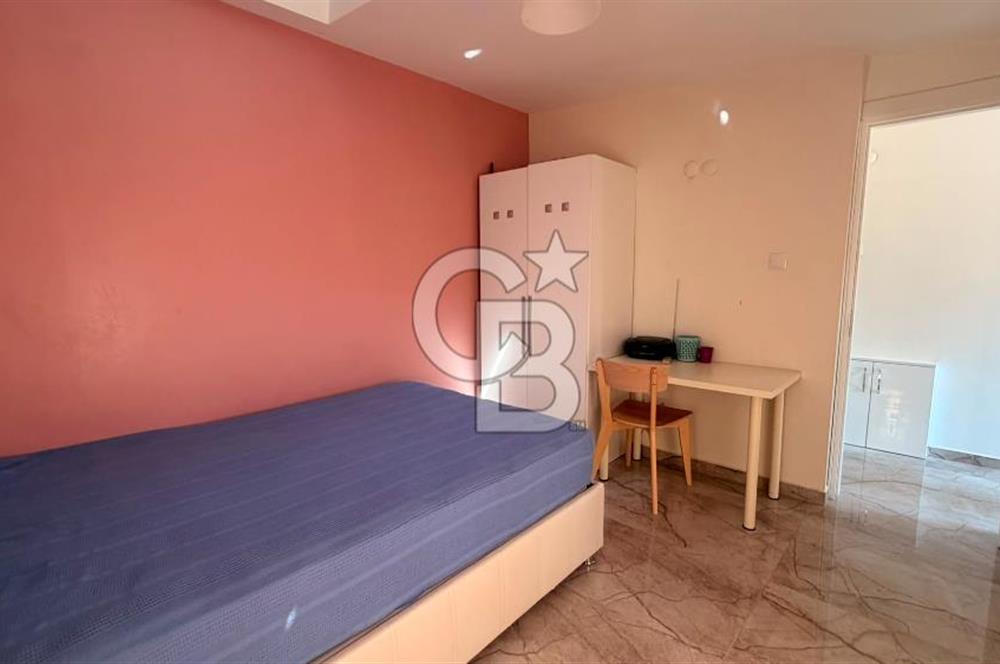 Denize Sıfır Konumda, 330 m² Açık Alanlı Sitede 4+1 Dubleks Villa