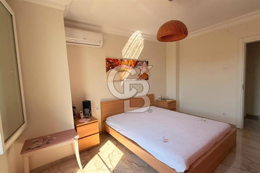 Denize Sıfır Konumda, 330 m² Açık Alanlı Sitede 4+1 Dubleks Villa
