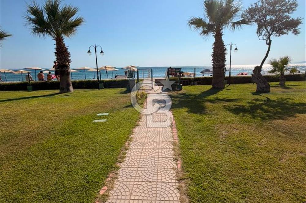 Denize Sıfır Konumda, 330 m² Açık Alanlı Sitede 4+1 Dubleks Villa