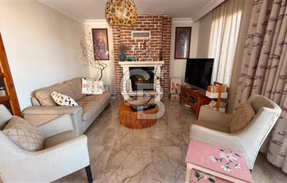 Denize Sıfır Konumda, 330 m² Açık Alanlı Sitede 4+1 Dubleks Villa