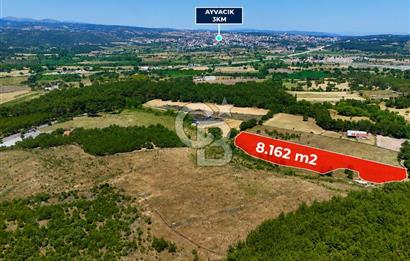 ÇANAKKALE AYVACIK SAZLI KÖYÜNDE 8.162 M² İMARLI SATILIK ARSA