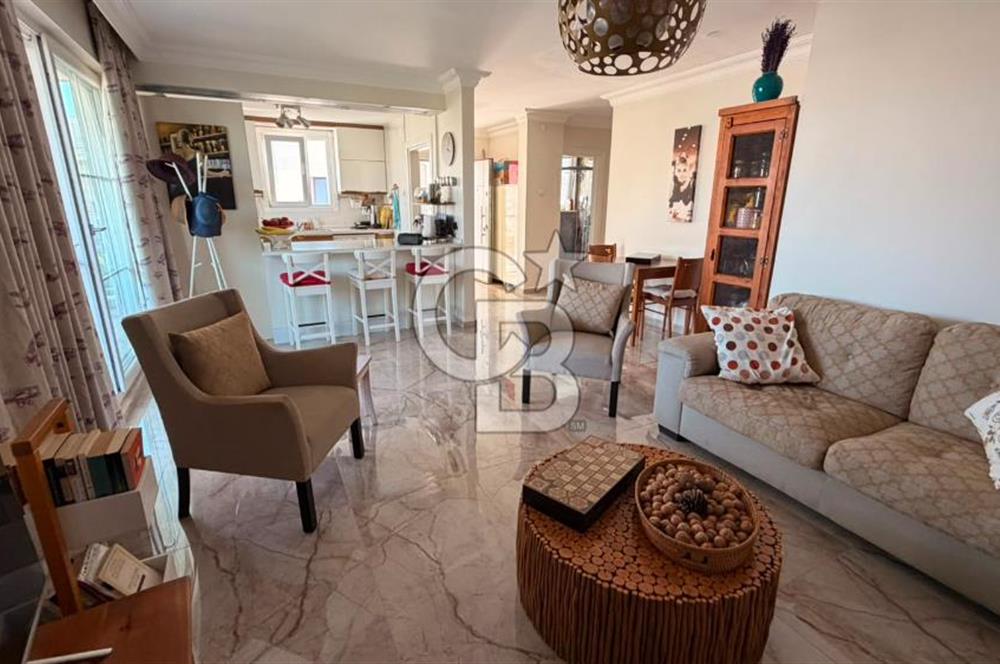 Denize Sıfır Konumda, 330 m² Açık Alanlı Sitede 4+1 Dubleks Villa