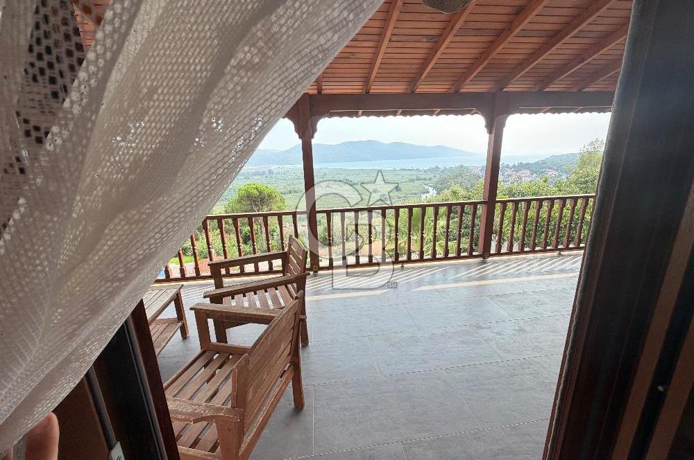 MUĞLA AKYAKADA KİRALIK DENİZ MANZARALI VİLLA