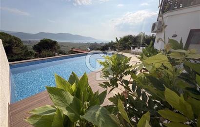 MUĞLA AKYAKADA KİRALIK DENİZ MANZARALI VİLLA