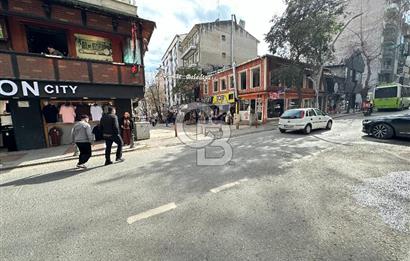 İZMİT İNÖNÜ CADDESİ OĞUZ İŞ MERKEZİN'NDE SATILIK DÜKKAN