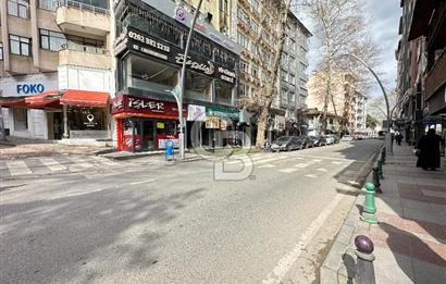 İZMİT İNÖNÜ CADDESİ OĞUZ İŞ MERKEZİN'NDE SATILIK DÜKKAN