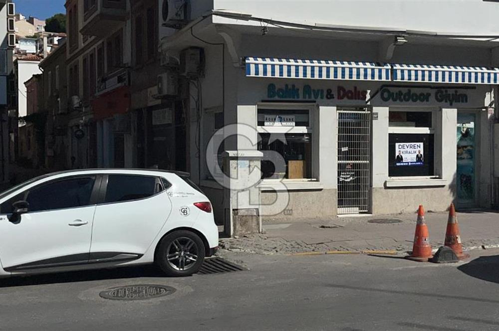 AYVALIK MERKEZDE ŞIK DEVREN KİRALIK BUTİK DÜKKÂN