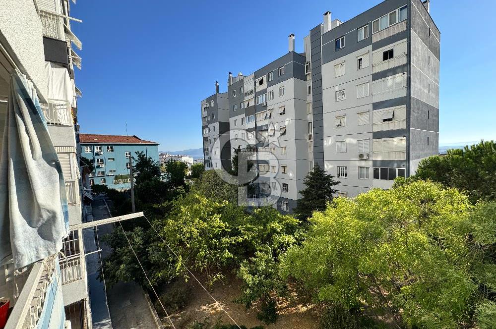 Çiğli Çağdaş Mahallesin De Tadilatlı 3+1 Satılık Daire