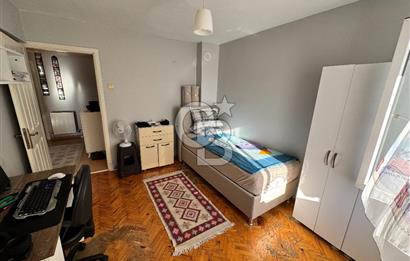 Çiğli Çağdaş Mahallesin De Tadilatlı 3+1 Satılık Daire