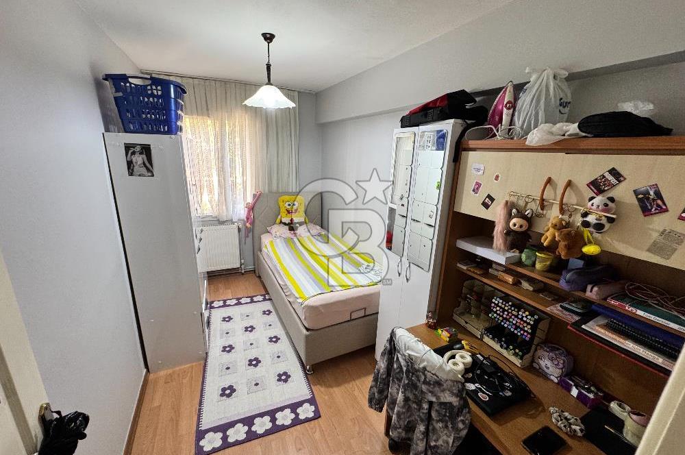 Çiğli Çağdaş Mahallesin De Tadilatlı 3+1 Satılık Daire