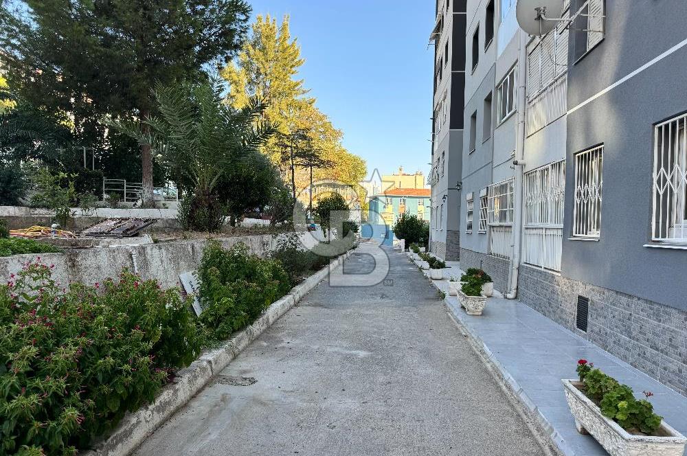 Çiğli Çağdaş Mahallesin De Tadilatlı 3+1 Satılık Daire