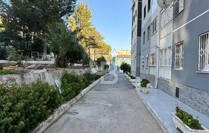 Çiğli Çağdaş Mahallesin De Tadilatlı 3+1 Satılık Daire