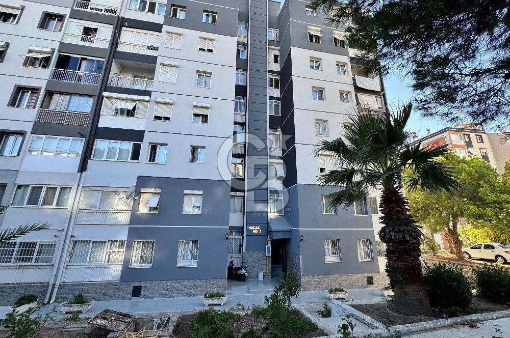 Çiğli Çağdaş Mahallesin De Tadilatlı 3+1 Satılık Daire