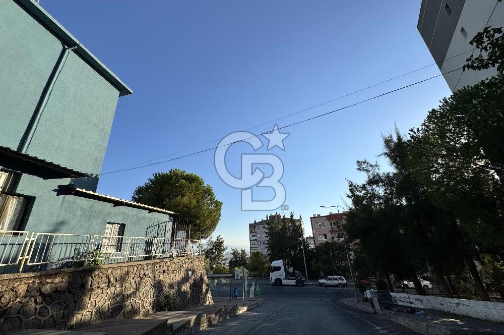 Çiğli Çağdaş Mahallesin De Tadilatlı 3+1 Satılık Daire