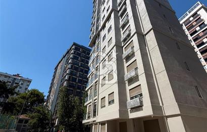 Erenköy'de Merkezi Konumda, Nezih Sokakta Yaşam Fırsati
