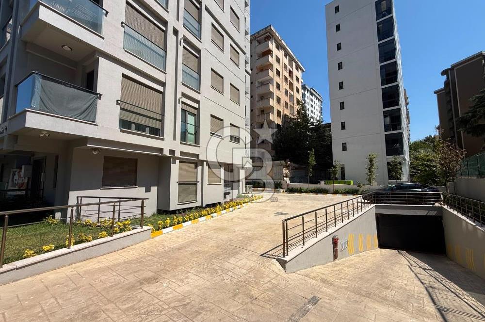 Erenköy'de Merkezi Konumda, Nezih Sokakta Yaşam Fırsati