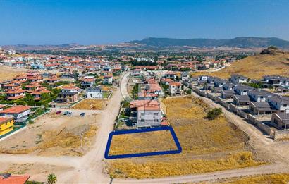 FOÇA BAĞARASINDA AVANTAJLI LOKASYONDA 510 M² VİLLA İMARLI ARSA