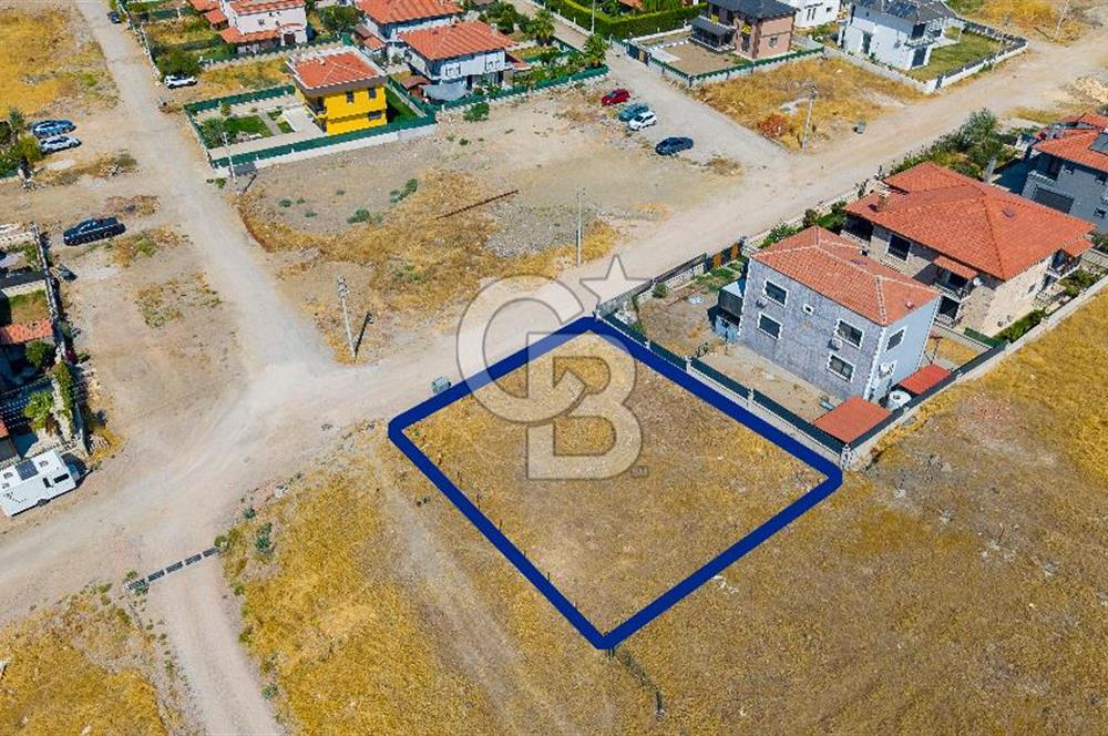 FOÇA BAĞARASINDA AVANTAJLI LOKASYONDA 510 M² VİLLA İMARLI ARSA