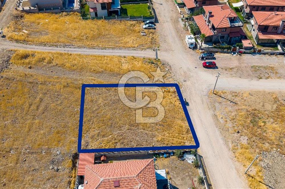 FOÇA BAĞARASINDA AVANTAJLI LOKASYONDA 510 M² VİLLA İMARLI ARSA