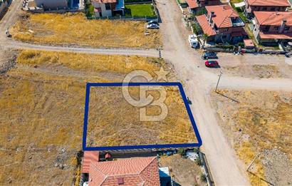 FOÇA BAĞARASINDA AVANTAJLI LOKASYONDA 510 M² VİLLA İMARLI ARSA