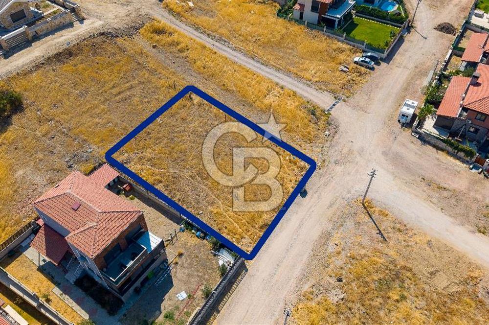FOÇA BAĞARASINDA AVANTAJLI LOKASYONDA 510 M² VİLLA İMARLI ARSA