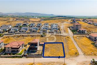 FOÇA BAĞARASINDA AVANTAJLI LOKASYONDA 510 M² VİLLA İMARLI ARSA - 1 - 368590