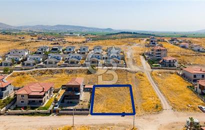 FOÇA BAĞARASINDA AVANTAJLI LOKASYONDA 510 M² VİLLA İMARLI ARSA