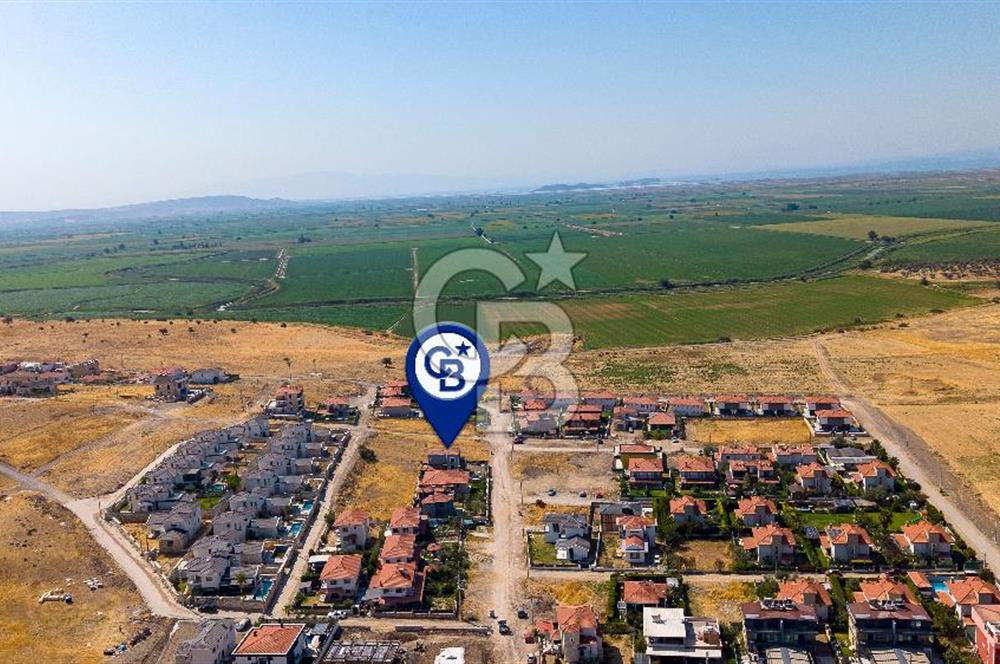 FOÇA BAĞARASINDA AVANTAJLI LOKASYONDA 510 M² VİLLA İMARLI ARSA