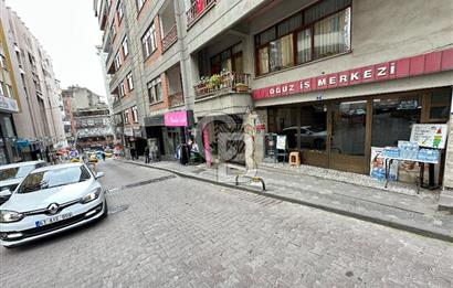 CB AKADEMİ İZMİT ÇARŞI OĞUZ İŞ MERKEZİN'NDE SATILIK DÜKKAN