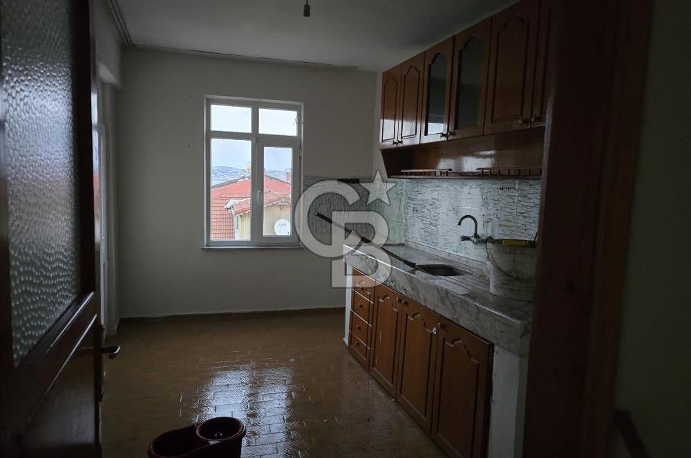 GÖLCÜK PİYALEPAŞA DENİZ MANZARALI FERAH KİRALIK DAİRE..