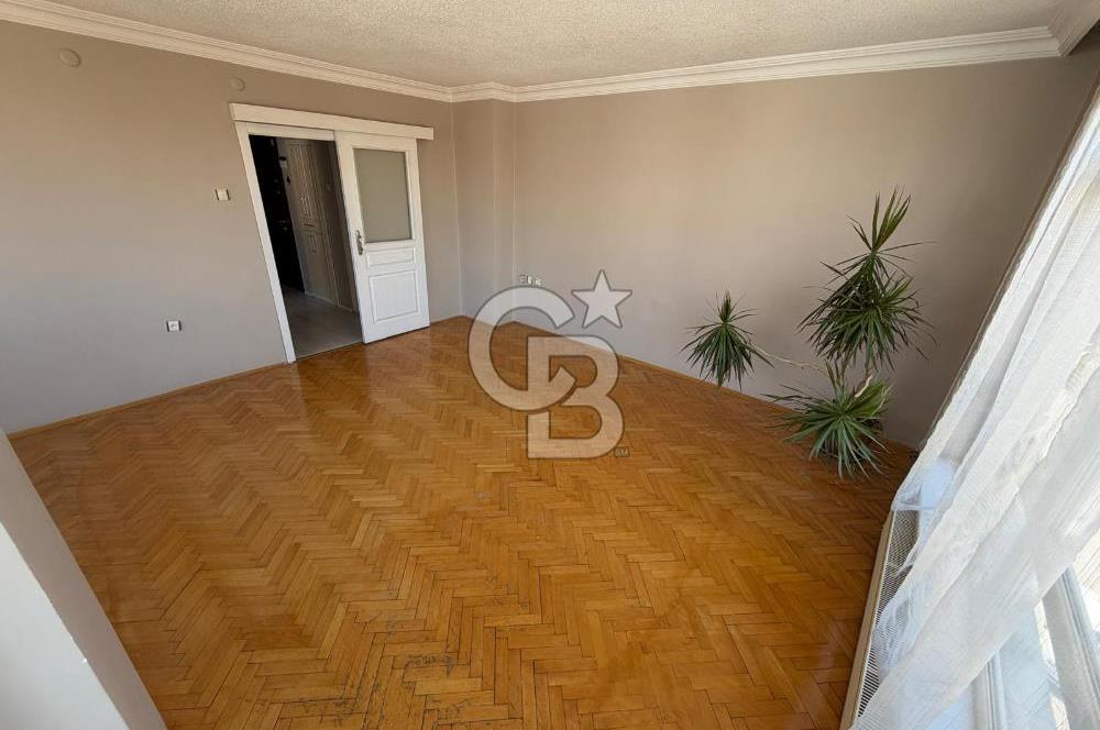 KÜÇÜKESAT BAŞÇAVUŞ SOKAKTA SATILIK 3+1 DAİRE