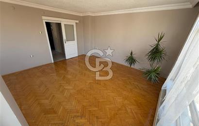 KÜÇÜKESAT BAŞÇAVUŞ SOKAKTA SATILIK 3+1 DAİRE