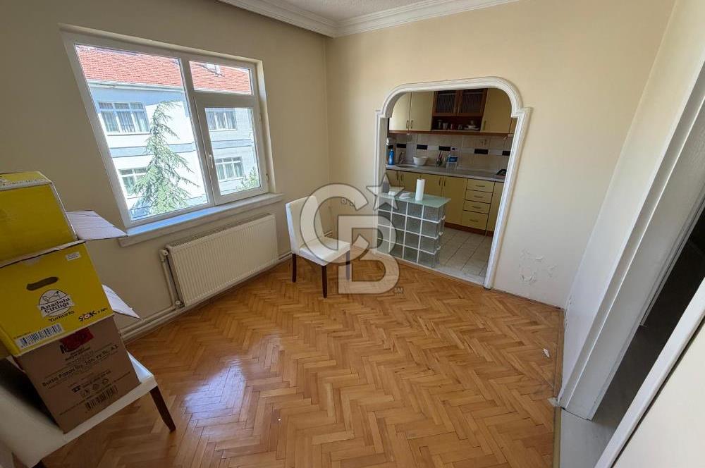 KÜÇÜKESAT BAŞÇAVUŞ SOKAKTA SATILIK 3+1 DAİRE