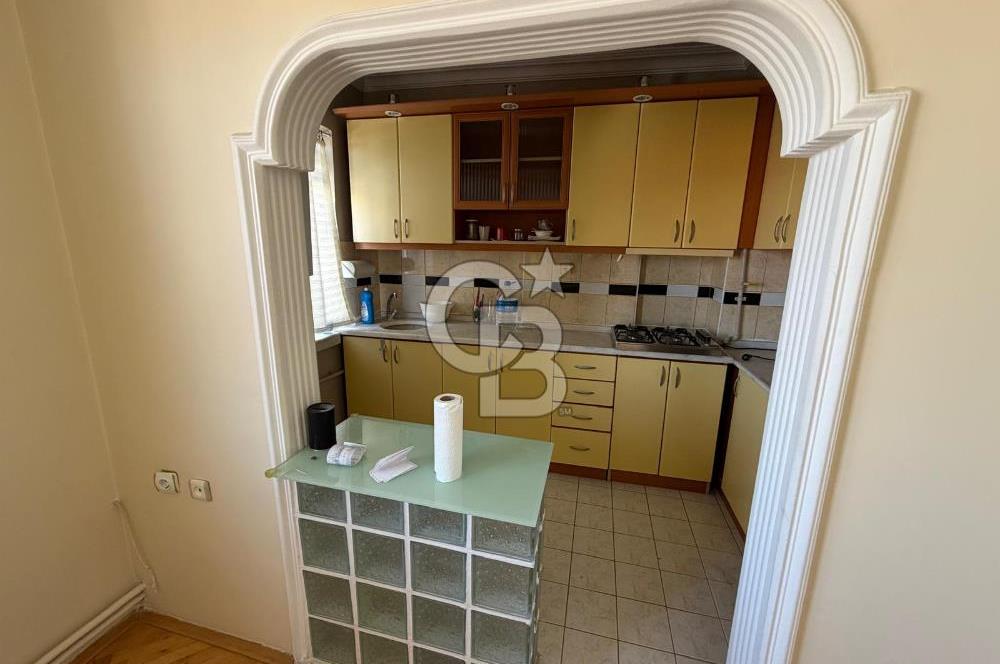 KÜÇÜKESAT BAŞÇAVUŞ SOKAKTA SATILIK 3+1 DAİRE