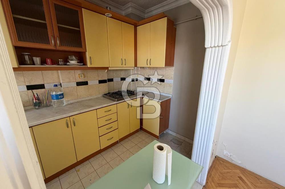 KÜÇÜKESAT BAŞÇAVUŞ SOKAKTA SATILIK 3+1 DAİRE