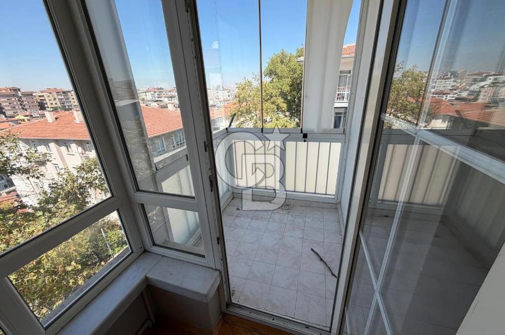 KÜÇÜKESAT BAŞÇAVUŞ SOKAKTA SATILIK 3+1 DAİRE