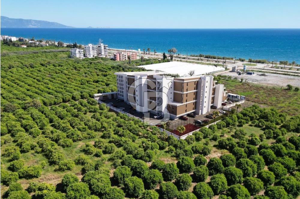 Finike'de Deniz/Havuz Manzaralı 1+1 Lüks Teraslı Daire