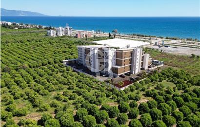 Finike'de Deniz/Havuz Manzaralı 1+1 Lüks Teraslı Daire