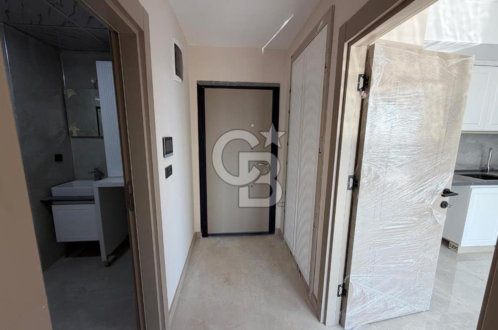 Finike'de Deniz/Havuz Manzaralı 1+1 Lüks Teraslı Daire