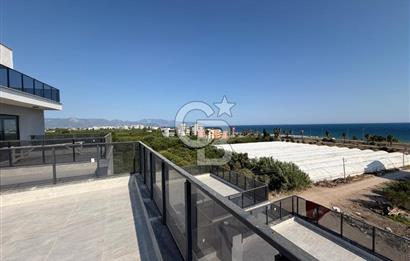 Finike'de Deniz/Havuz Manzaralı 1+1 Lüks Teraslı Daire
