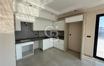 Finike'de Deniz/Havuz Manzaralı 1+1 Lüks Teraslı Daire