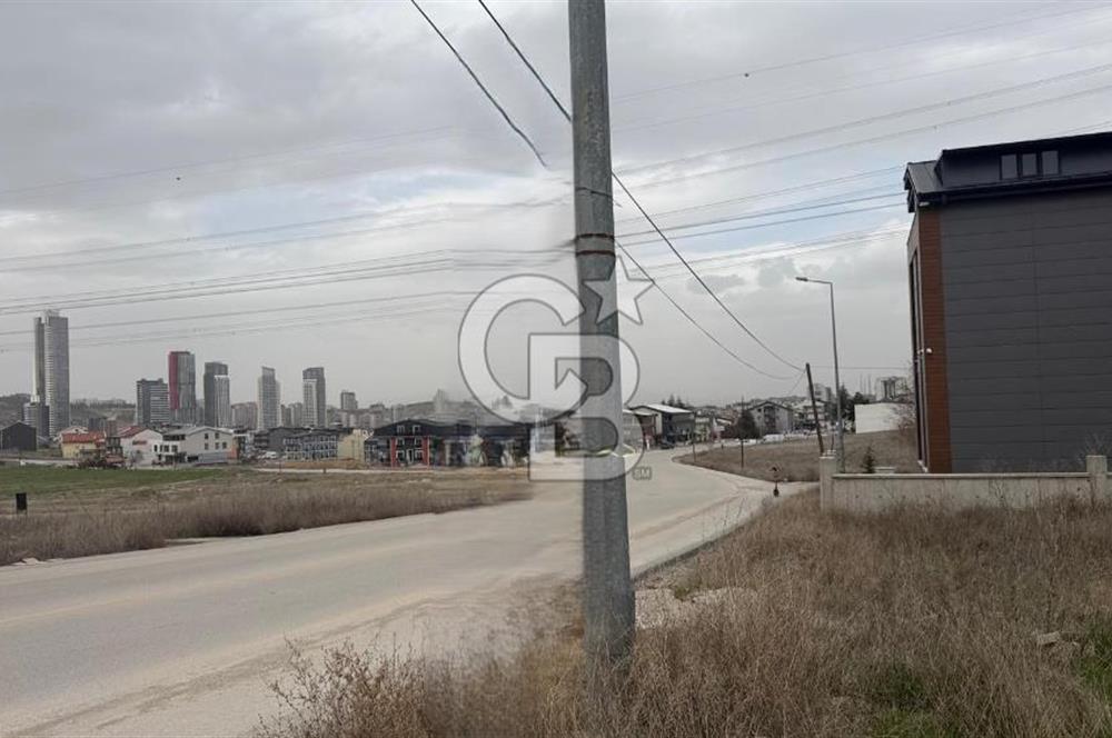 YAŞAMKENT’TE 2 KAT VİLLA İMARLI 218 m² ARSA 