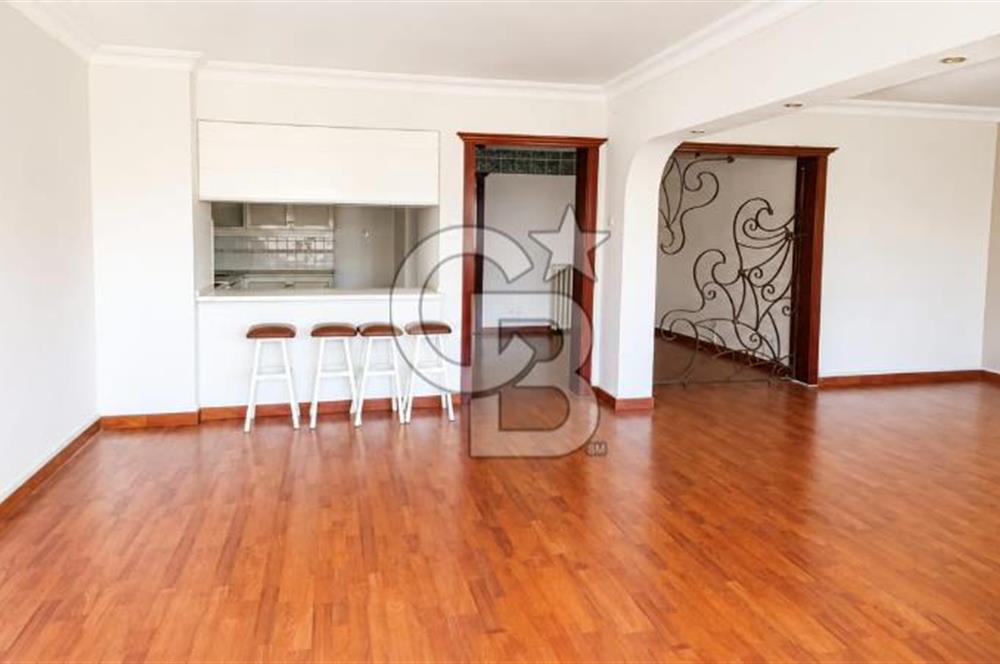 HOCAALİZADE CADDE ÜSTÜNDE MERKEZİ LOKASYONDA 3+1 KİRALIK DAİRE