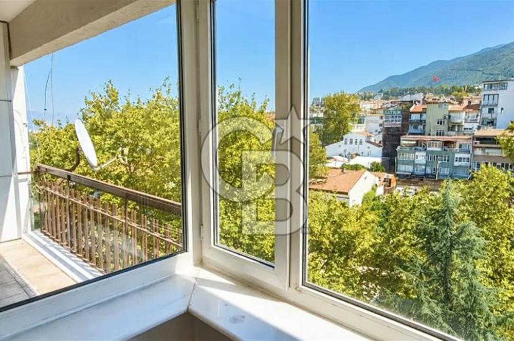 HOCAALİZADE CADDE ÜSTÜNDE MERKEZİ LOKASYONDA 3+1 KİRALIK DAİRE