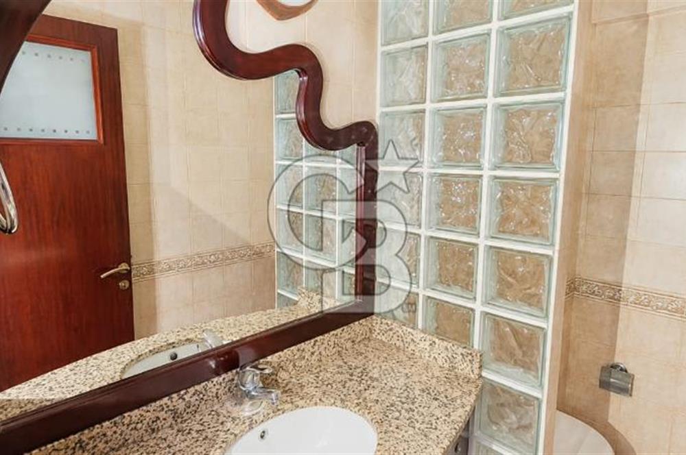 HOCAALİZADE CADDE ÜSTÜNDE MERKEZİ LOKASYONDA 3+1 KİRALIK DAİRE