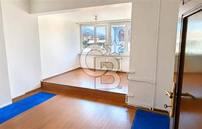 HOCAALİZADE CADDE ÜSTÜNDE MERKEZİ LOKASYONDA 3+1 KİRALIK DAİRE