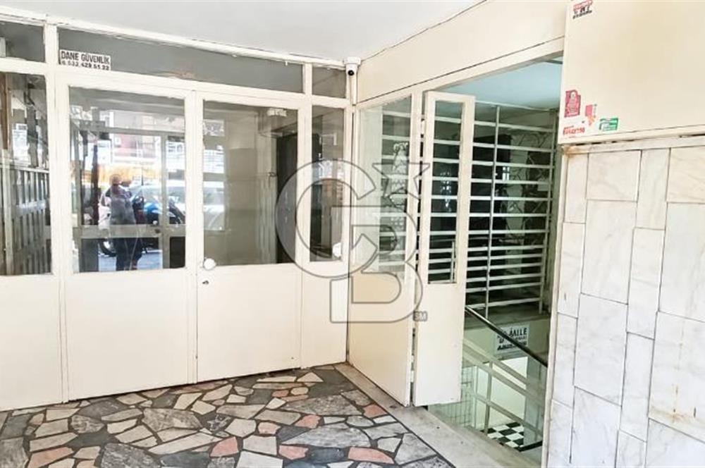 HOCAALİZADE CADDE ÜSTÜNDE MERKEZİ LOKASYONDA 3+1 KİRALIK DAİRE